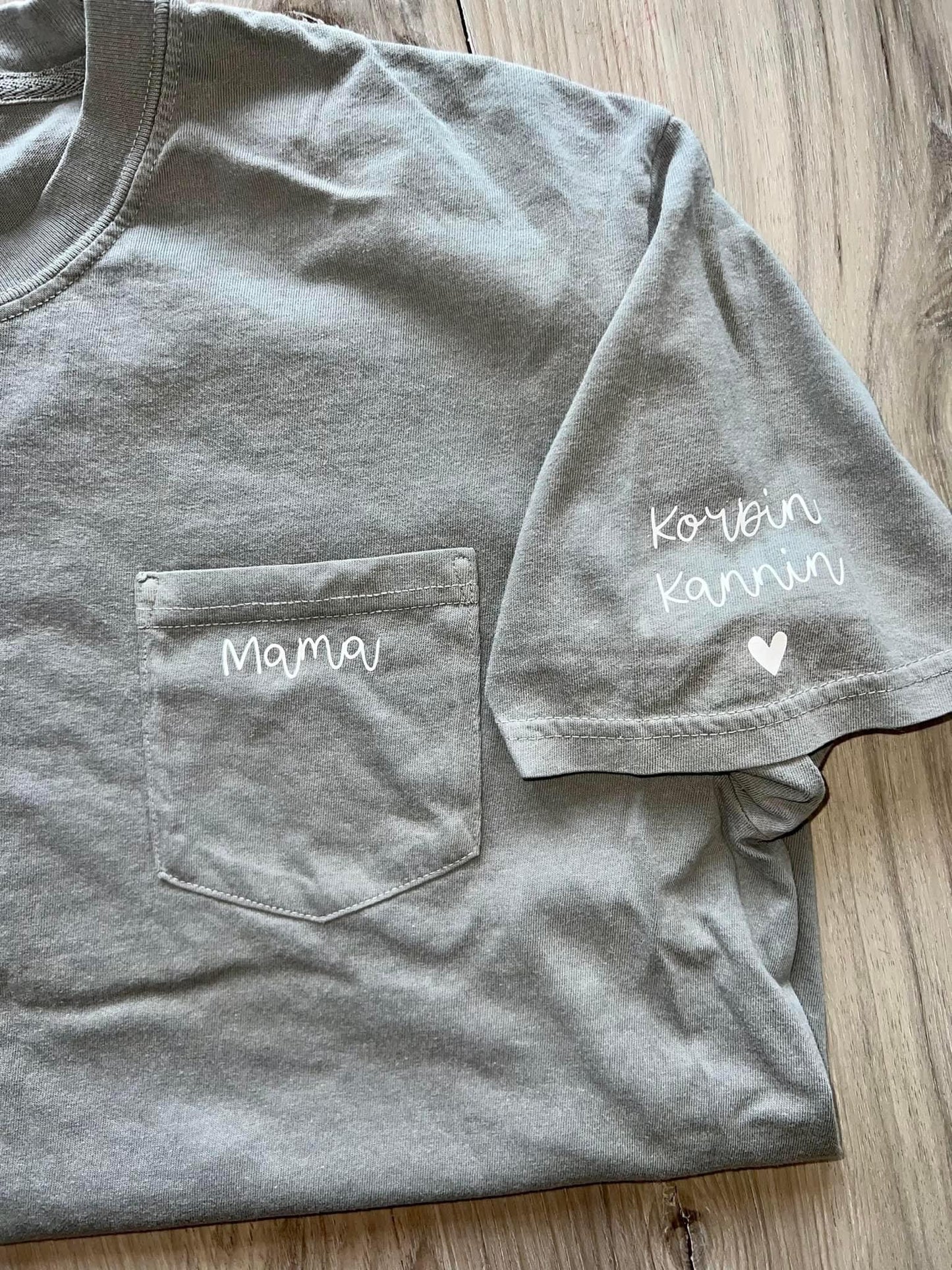 Pocket Mama tee